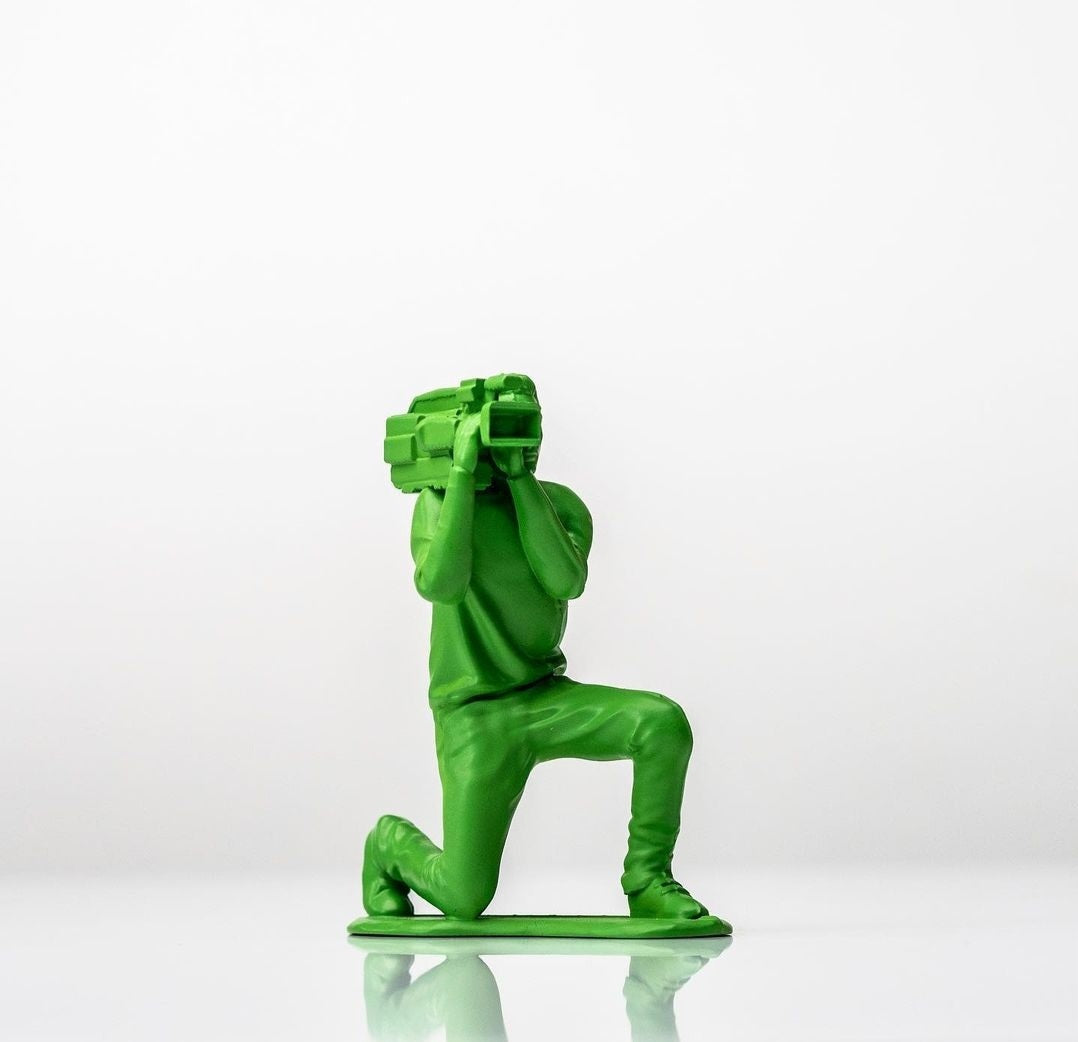 Information Warfare (Camera)